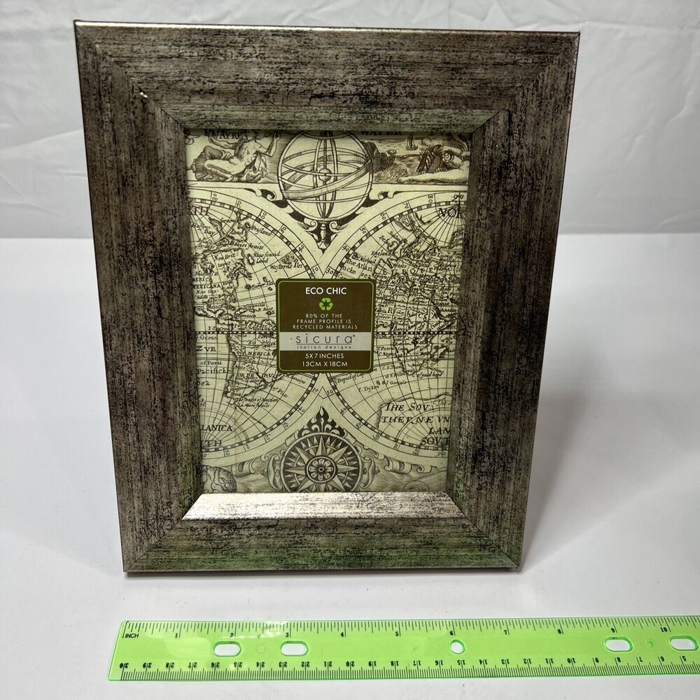 Sicura 5x7 Photo Frame. 8x10 Overall